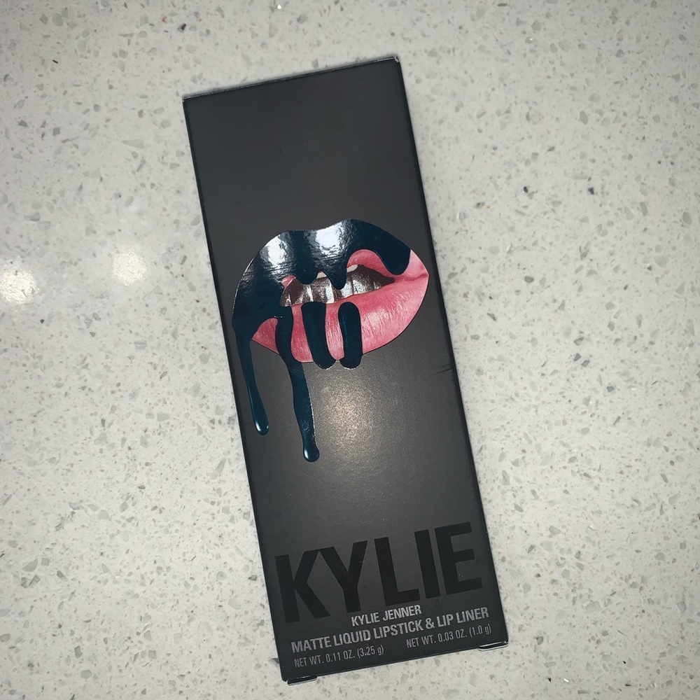 KYLIE lip kit - 2014